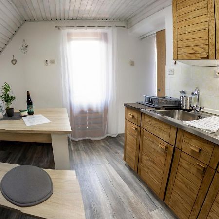 Apartma Petra Ravnik - Wanderer'S Hut Apartment Bohinj Exterior photo