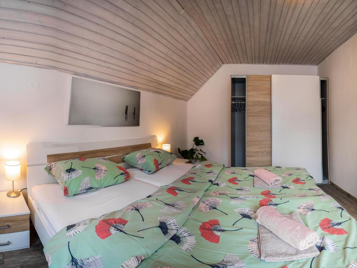 Apartma Petra Ravnik - Wanderer'S Hut Apartment Bohinj Exterior photo